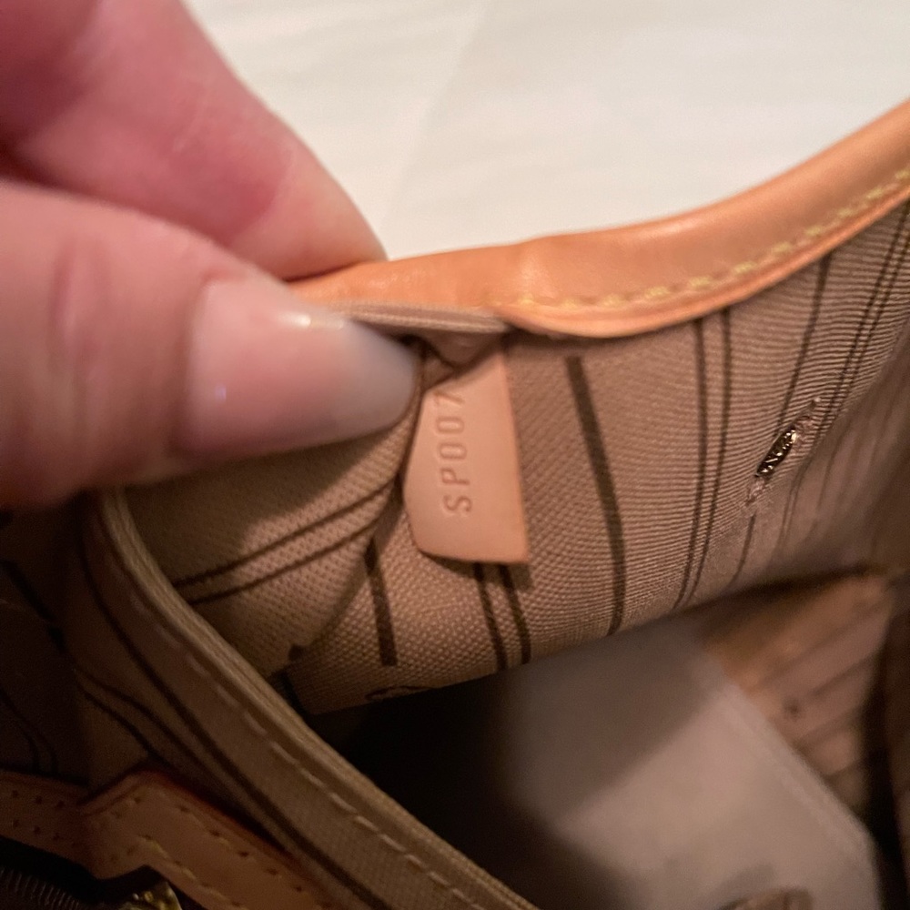 Lv neverfull gm authentic - Picture 5 of 6